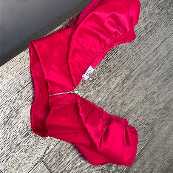 Rose Gold Satin Puff Shoulder Crop Top - Ciarra
